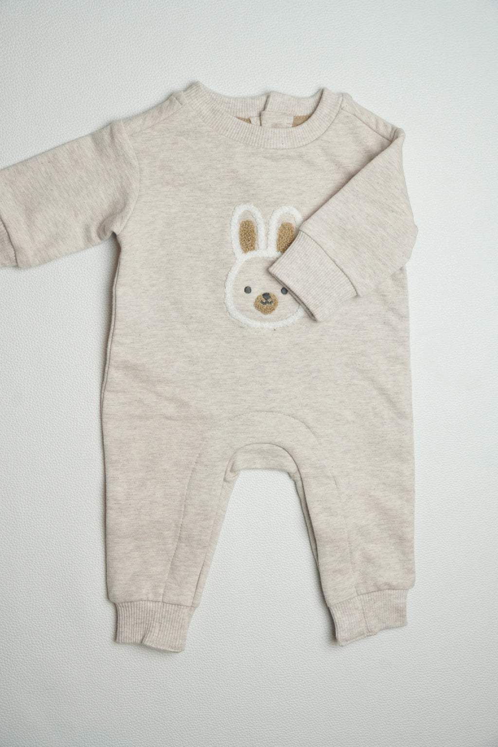 Bunny Cream Fleece | Jumpsuit | A000004