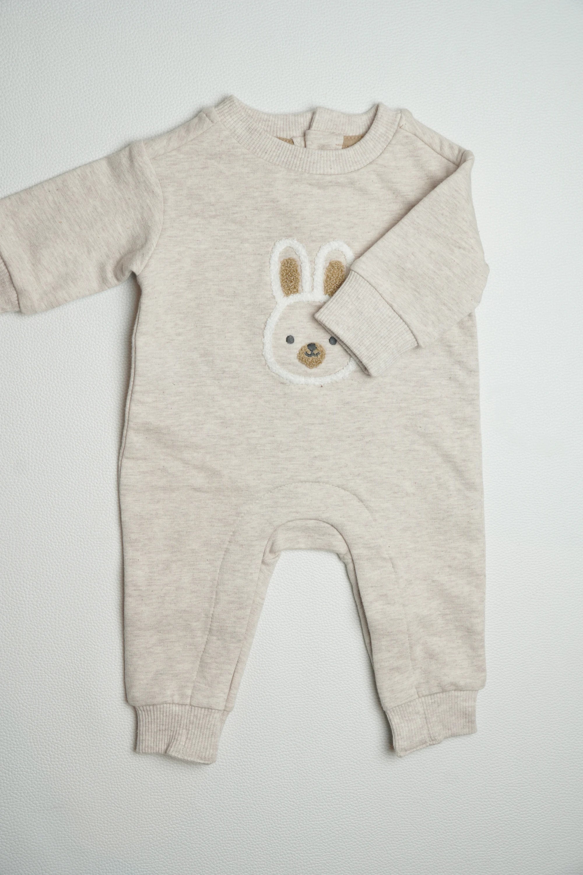 Bunny Cream Fleece | Jumpsuit | A000004