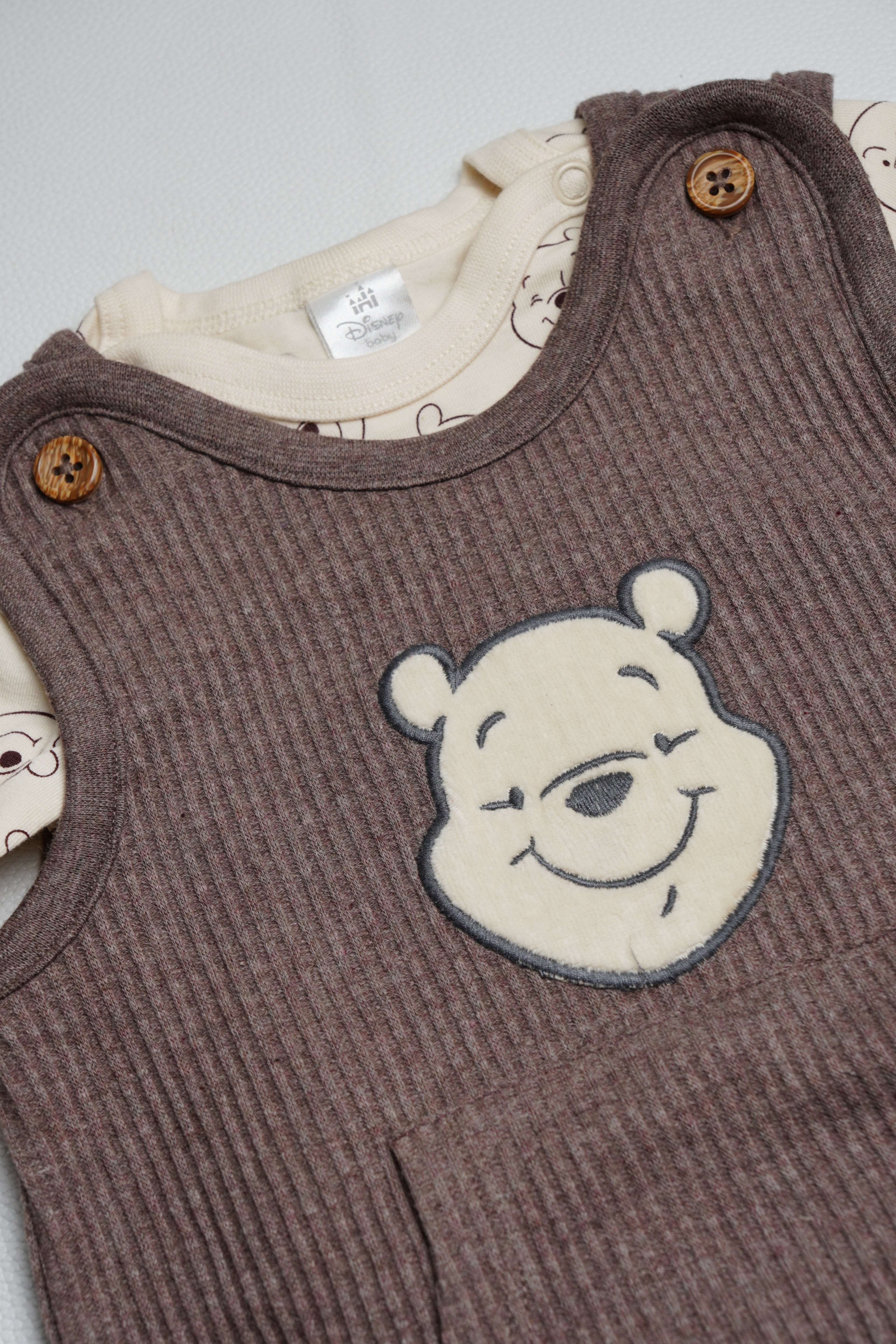 Dungaree Pooh brown footed