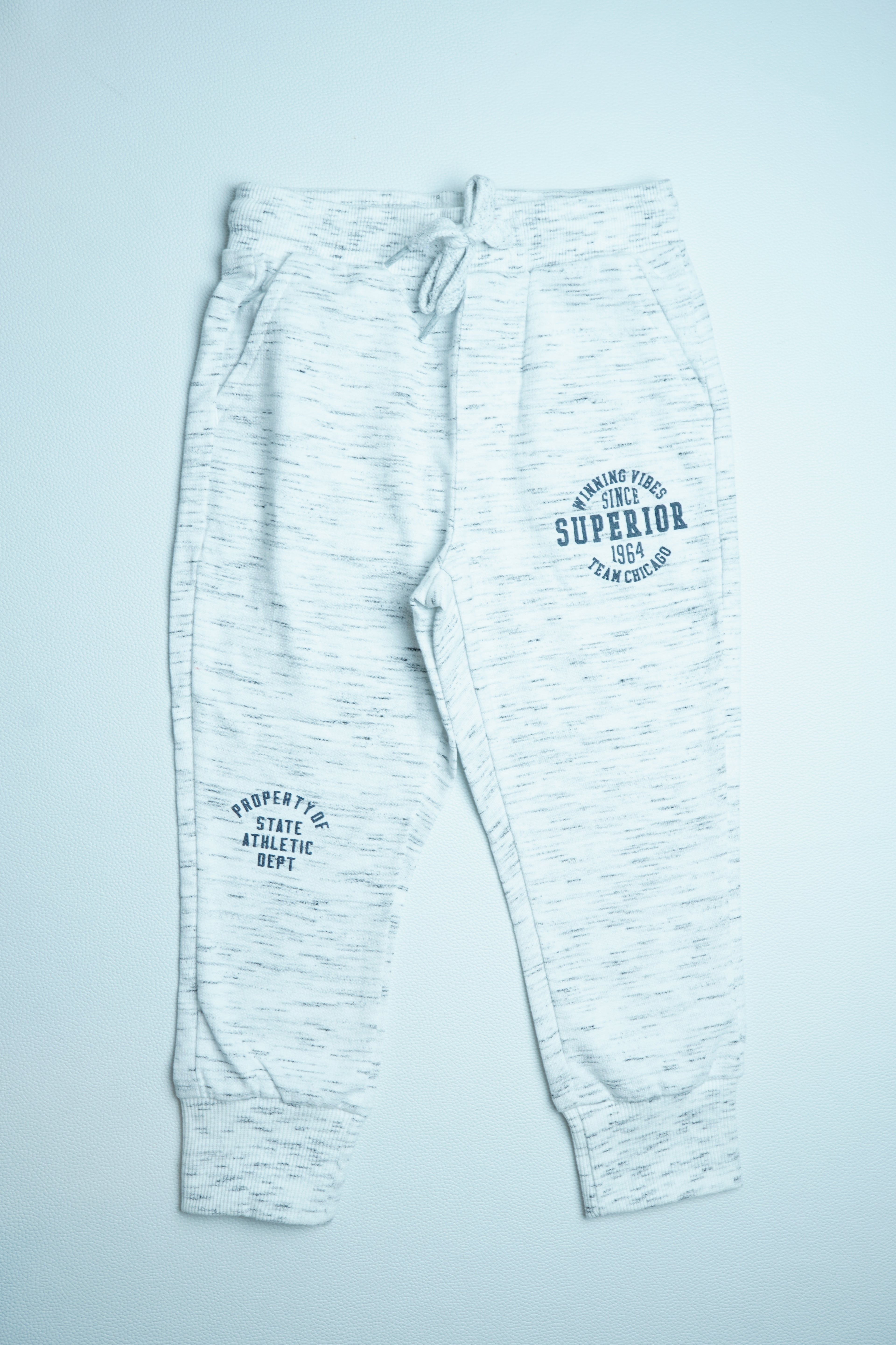 Off White Superior