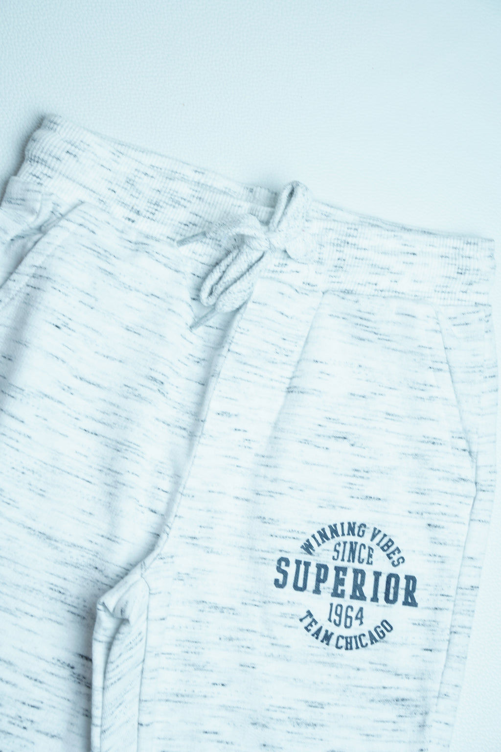 Off White Superior
