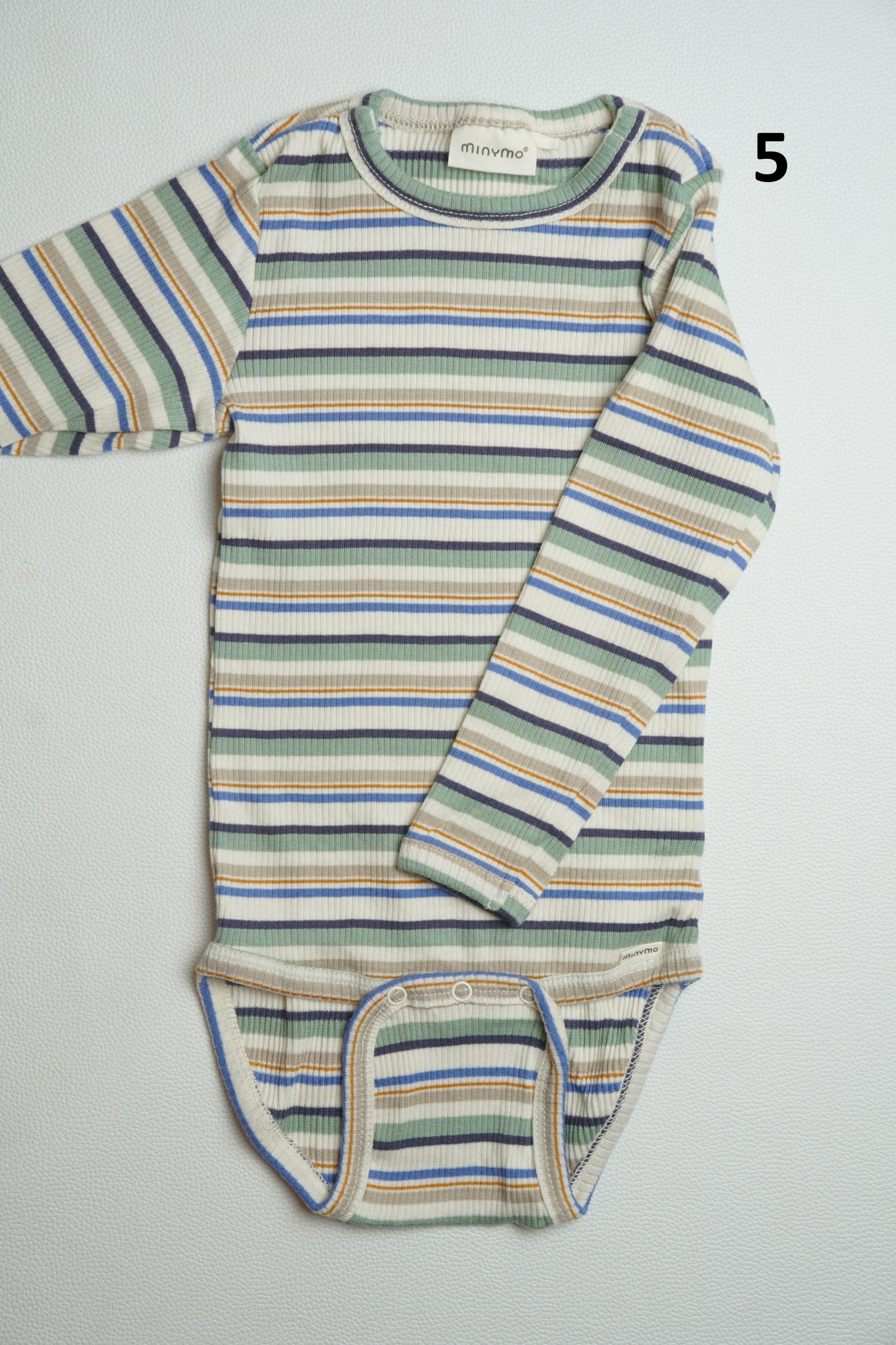 6-9 Months | Full Sleeve Onesie 2
