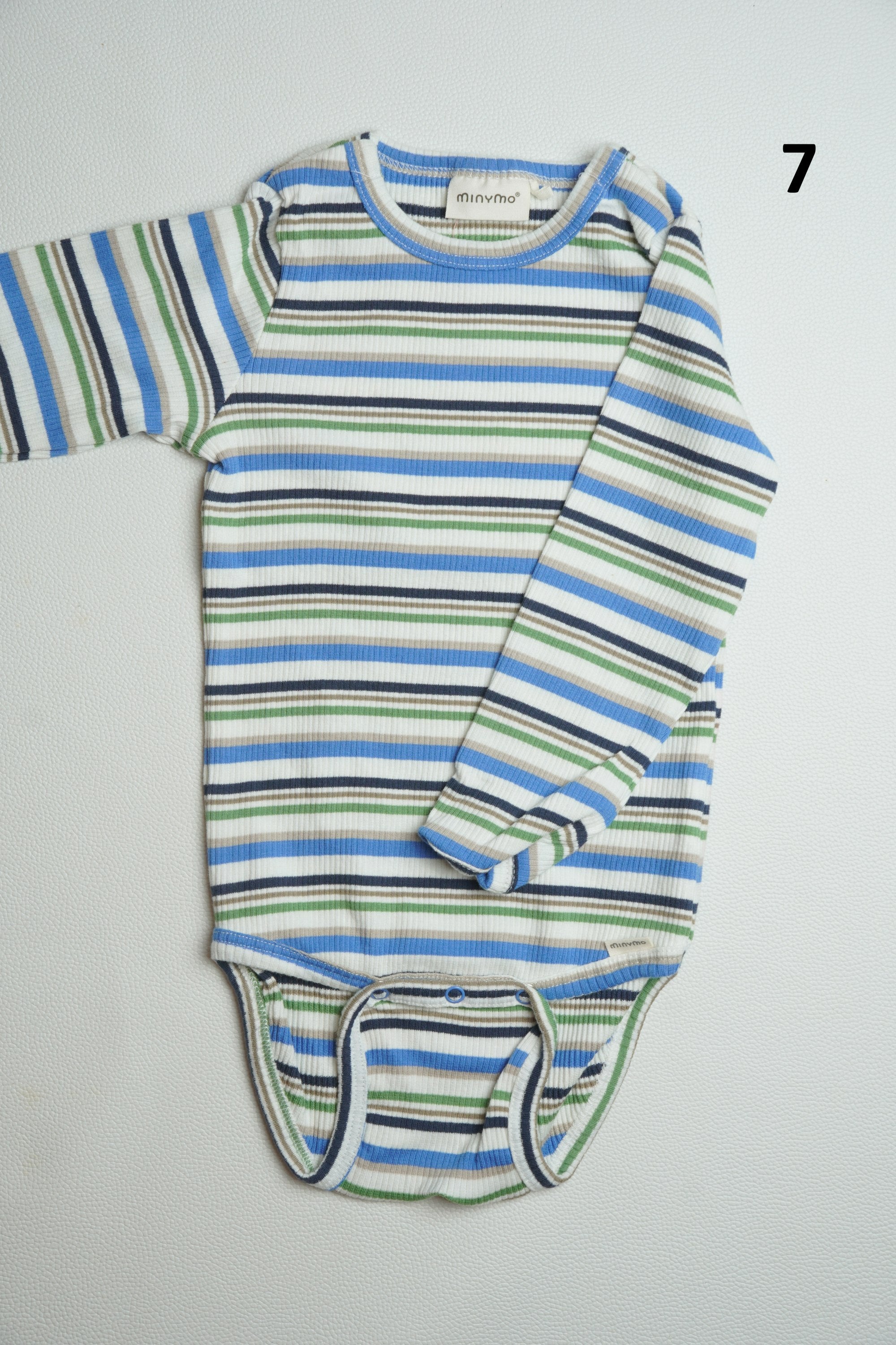 6-9 Months | Full Sleeve Onesie 2